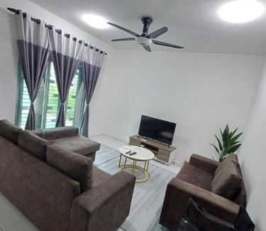 Gambang House | Seroja Guesthouse Gambang