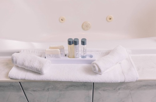 Grande Prairie Hotel | Service Plus Inn and Suites - Grande Prairie