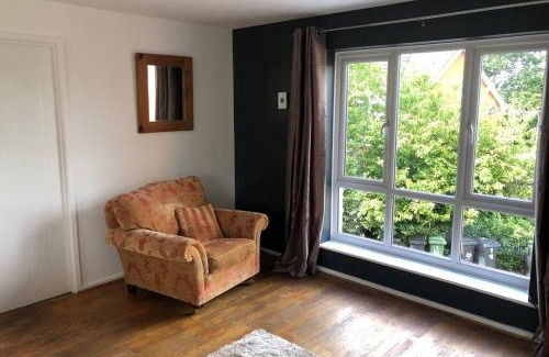 Worcester Apartment | Serviced Accommodation 2 bed Town House