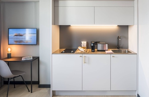 Bahnhofsviertel Apartment | Serviced apartment in Frankfurt Bahnhofsviertel, center, long-term, free WiFi