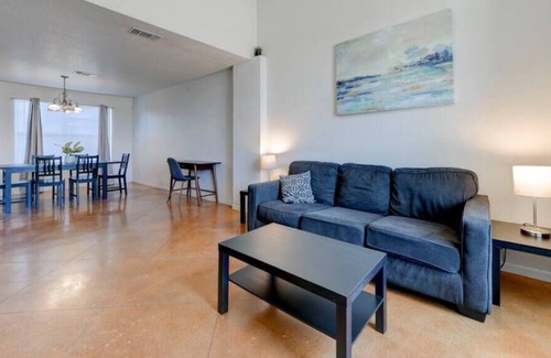 Killeen Apartment | Serving All Arms - 2b/2b + Garage & Fenced Yard! B