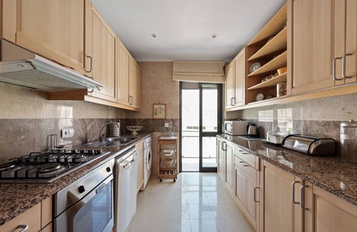 Sesimbra Apartment | Sesimbra Palames Beach & Pool Apartment (C133)