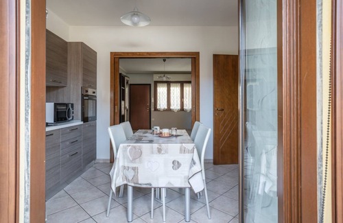 Sestu Apartment | Sestu Lovely Apt W/Balcony near Spiaggia Poetto!