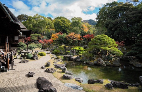 Beaverton House | Settle in for a relaxing extended stay in Beaverton