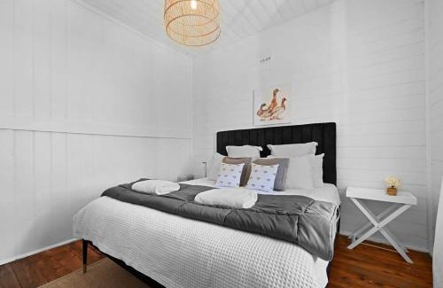 Emu Swamp House | Settler's Cottage - Mayfield Vineyard Orange