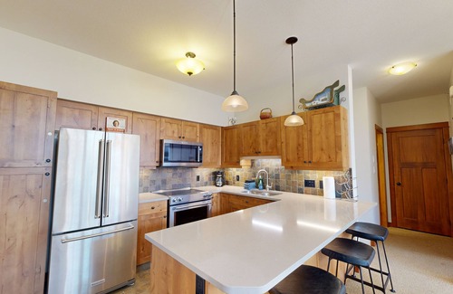 Sun Peaks Condo | Settler's Crossing #42