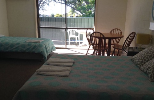 Port Macquarie Hotel | Settlers Inn