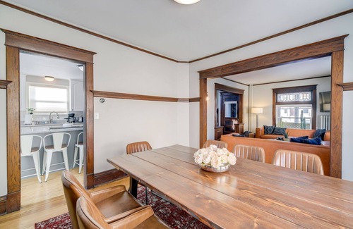 Merriam Park House | Seven Bedroom Saint Paul Stunner