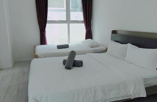 Kampung Sembulan Baru Apartment | Seven Heaven at Sutera Avenue - Unit 1