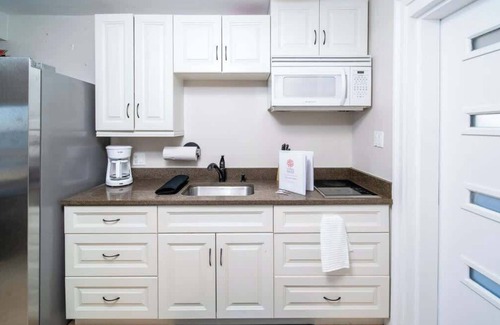 Northwest Point Condo | Seven Mile View #3A - Oceanfront Studio & Pool