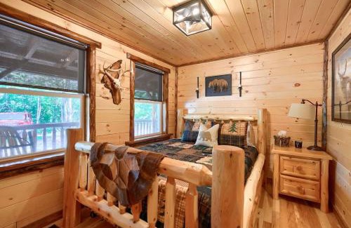 Nelsonville House | Seven Pines Cabin - Secluded in Hocking Hills
