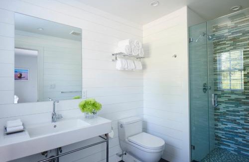 Shelter Island Heights Bed & Breakfast | Seven Resort Style Inn near Beach