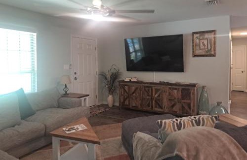 Dauphin Island House | Seven Rings