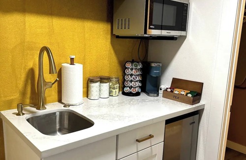 Peters View Apartment | SEVILLA - Lux Suite in Biltmorenn