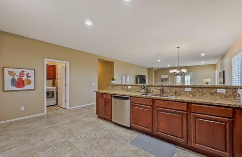 Seville House | Seville 4 beds + Office and Heated Pool, Fire Pit! 30 Night Min.