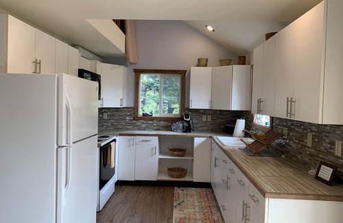 Bear Creek House | Seward House - Lost Lake