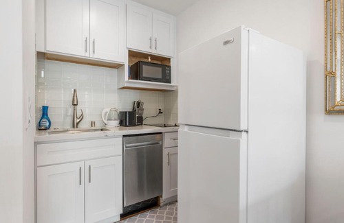 Inner Richmond Apartment | SF Newly Remodeled Charming 2bd With 100% Walking Score