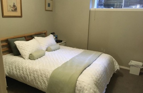 Burnaby House | SFU com