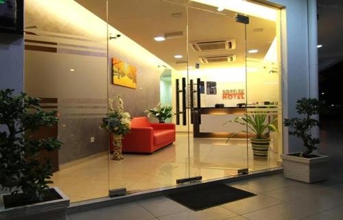 Sungai Pelek Hotel | Sg Pelek Hotel
