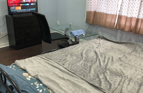 Pickering House | SH101-Cozy Holiday Home