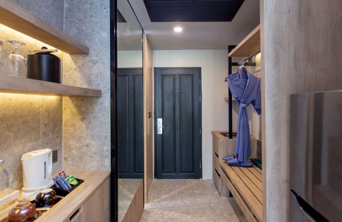 Khuekkhak Resort | (SHA+)Large Room +King Bed+ Jacuzzi Seaside (S07)