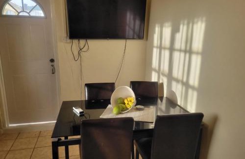 Portsmouth Apartment | Shabbehs Inn