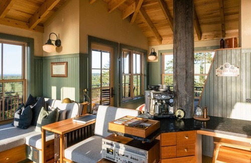 Lunenburg County Apartment | Shackup Tower - 30 ft in the air & hot tub & surf