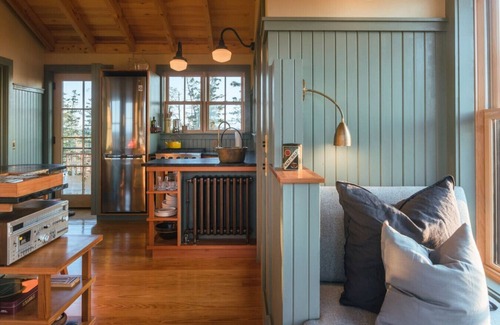 Lunenburg County Apartment | Shackup Tower - 30 ft in the air & hot tub & surf