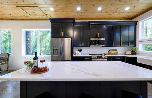 Broken Bow Cabin | Shaded Pines Retreat w/NEW Pool, Hot Tub,Fire Pit Sleeps 8