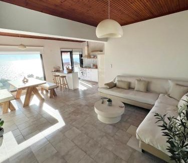 Poros Apartment | Shades of View