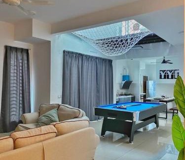 Shah Alam Villa | Shah Alam Setia Alam SCCC 3 Storey Semi D 13 Pax