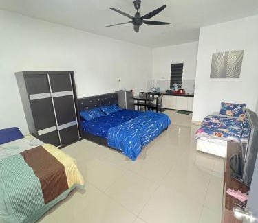 Pulau Indah House | SHAH HOMESTAY PULAU INDAH - Studio Family Xtra