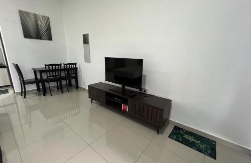 Pulau Indah House | SHAH HOMESTAY PULAU INDAH - Studio Family Xtra