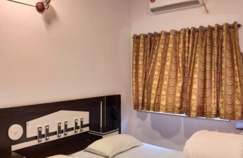 Goregaon West Bed & Breakfast | Shaheer Hospitality 111