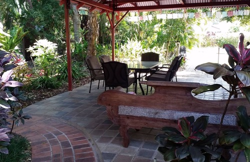Nelly Bay Cottage | Shambhala Retreat Cottage 2 a peaceful place intended for rest and relaxation.