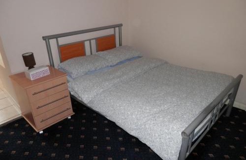 Gravesend House | Shamrock Guest House