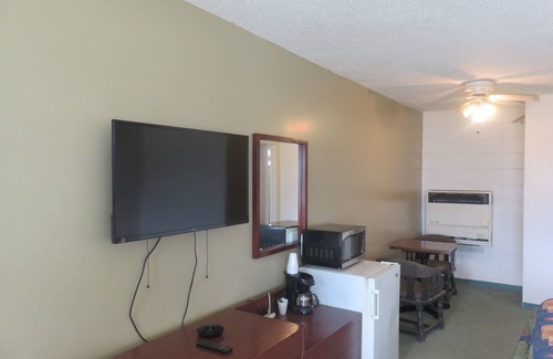 Valleyview Hotel | Shamrock Motel