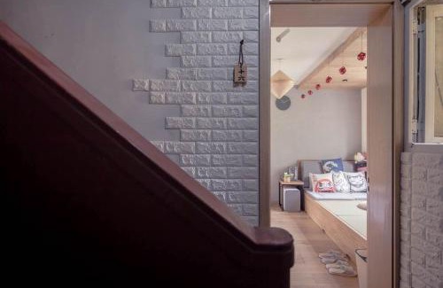 Sanlin Apartment | Shanghai Hills & Gefii Sixteen Cats close to Metro line 2 Jing'an Temple