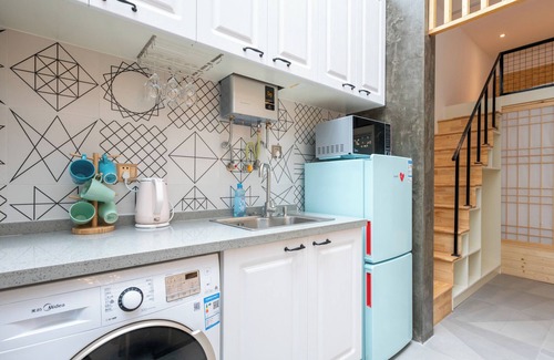 Huaihai Road Commercial Area Apartment | Shanghai Hills&XING 132 Family Homestay