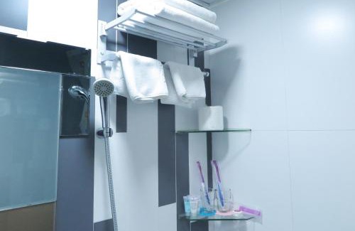 Jordan Hotel | Shanghai Red