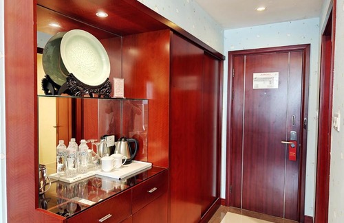 Pudong Hotel | Shanghai Southern Airlines Pearl Hotel