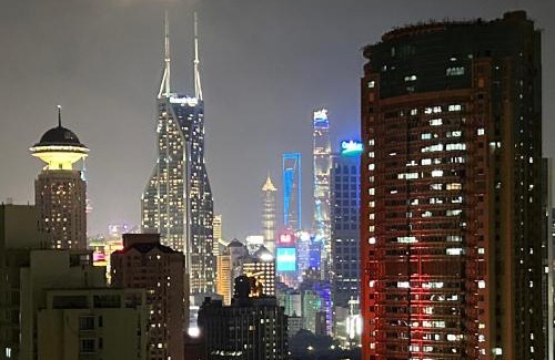 Downtown Shanghai Apartment | Shanghai Yi Du B&B - Family Suite located 500 meters away from Nanjing West Road Subway and near People's Square