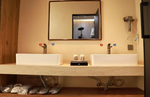 Shangri-La Hotel | Shangri-la Nine Shepherds Oxygen Retreat