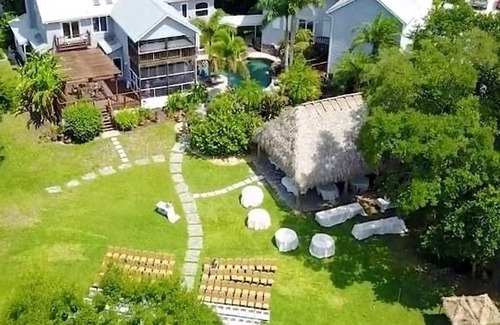 Braden River House | Shangri-La ♛ Private Waterfront Resort Sleeps 30 3 Acres Mega Pool Game House