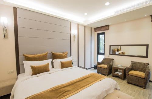 Hengchun Old Town House | Shangri Longluan Lake One B&B
