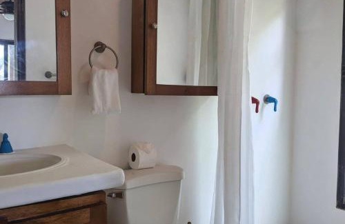 Rivas Villa | Shankton Harbour 3 Bedroom 4 Bathroom Beach House w Private BEACH SEA path