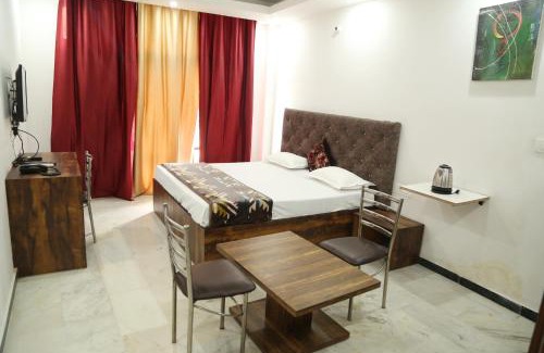 Munirka Bed & Breakfast | Shanti Residency