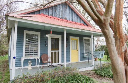 Natchez House | Shanty Bellum Too - 2b1b, Washer & Dryer, Full Kitchen