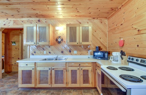 Park Rapids Cabin | Shared Dock: Dog-Friendly Retreat in Park Rapids!