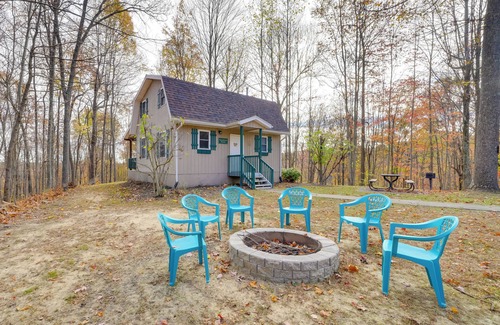 Rosedale Cottage | Shared Pond at Retreat in Rosedale!
